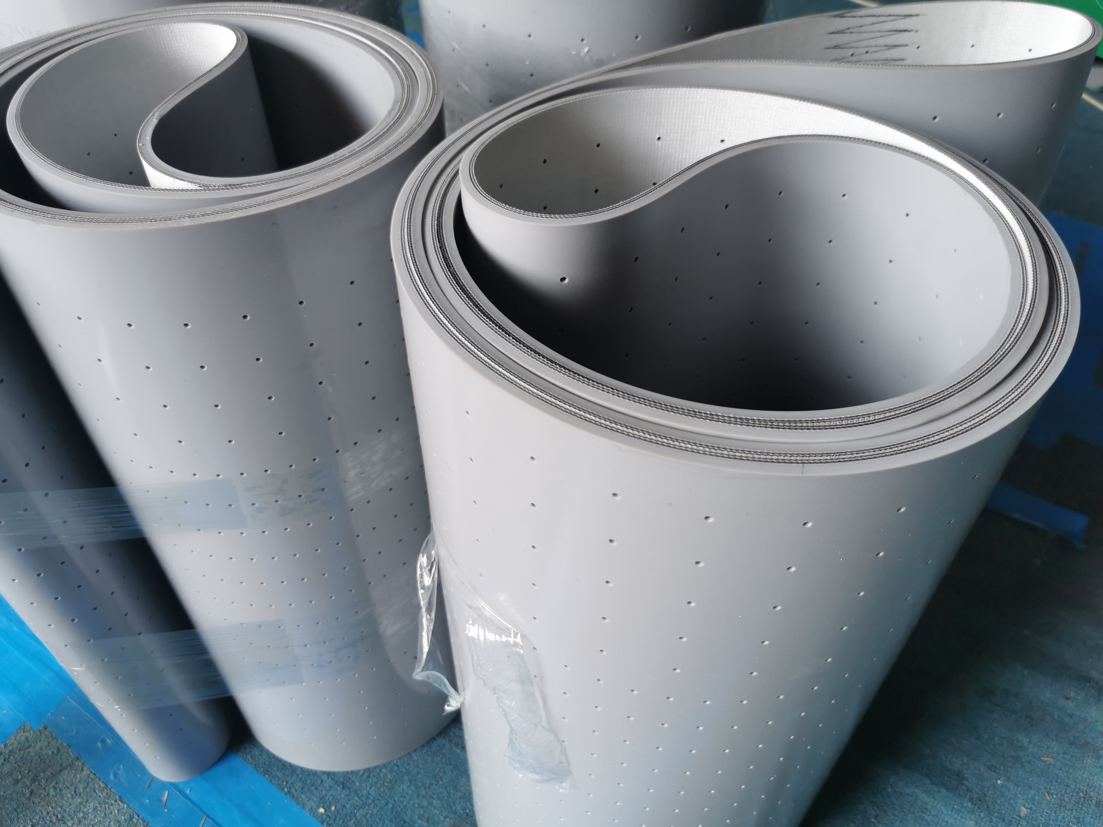 7.0灰色去毛刺機打磨機砂光機打孔輸送帶