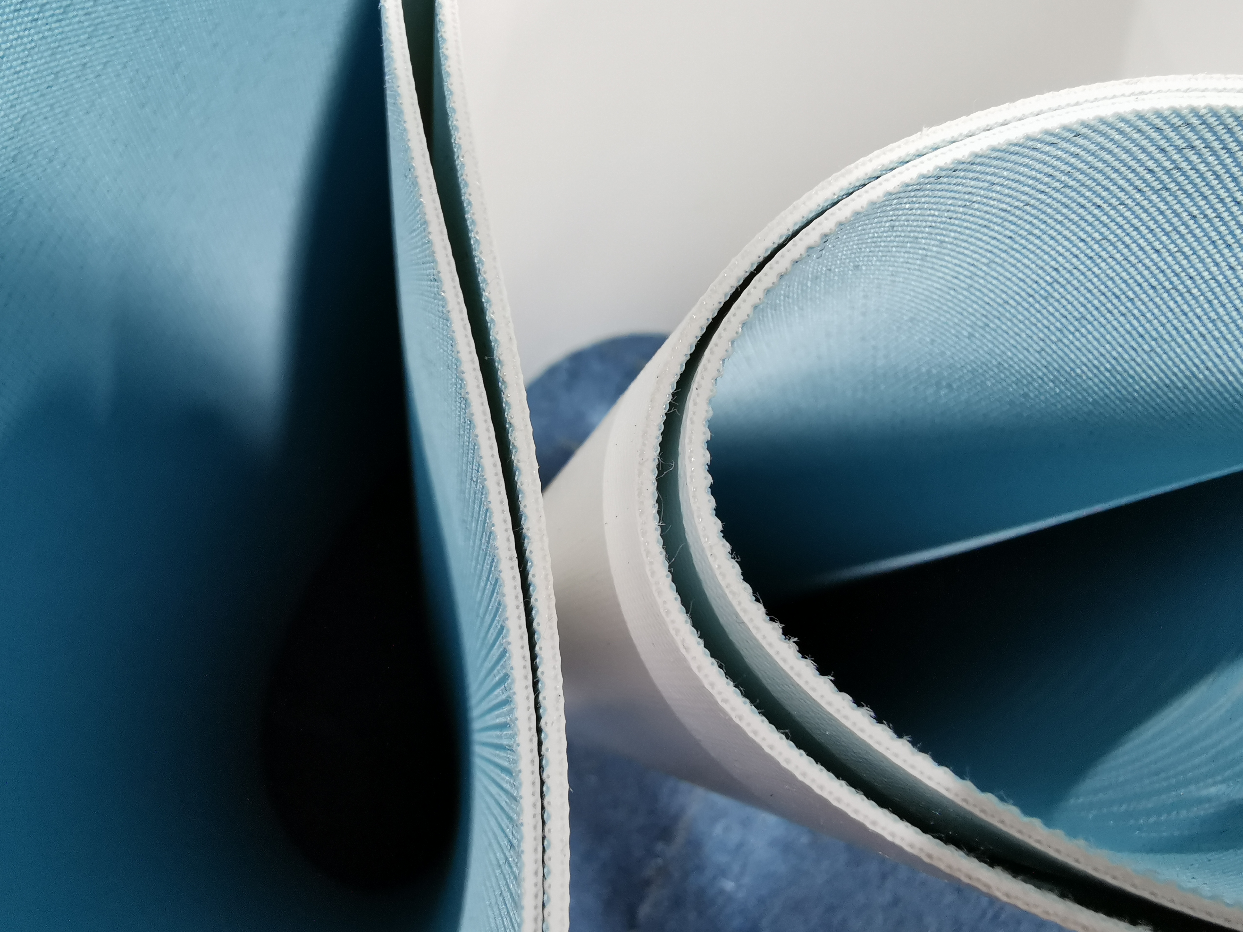 硅膠輸送帶耐高溫耐腐蝕硅膠輸送帶